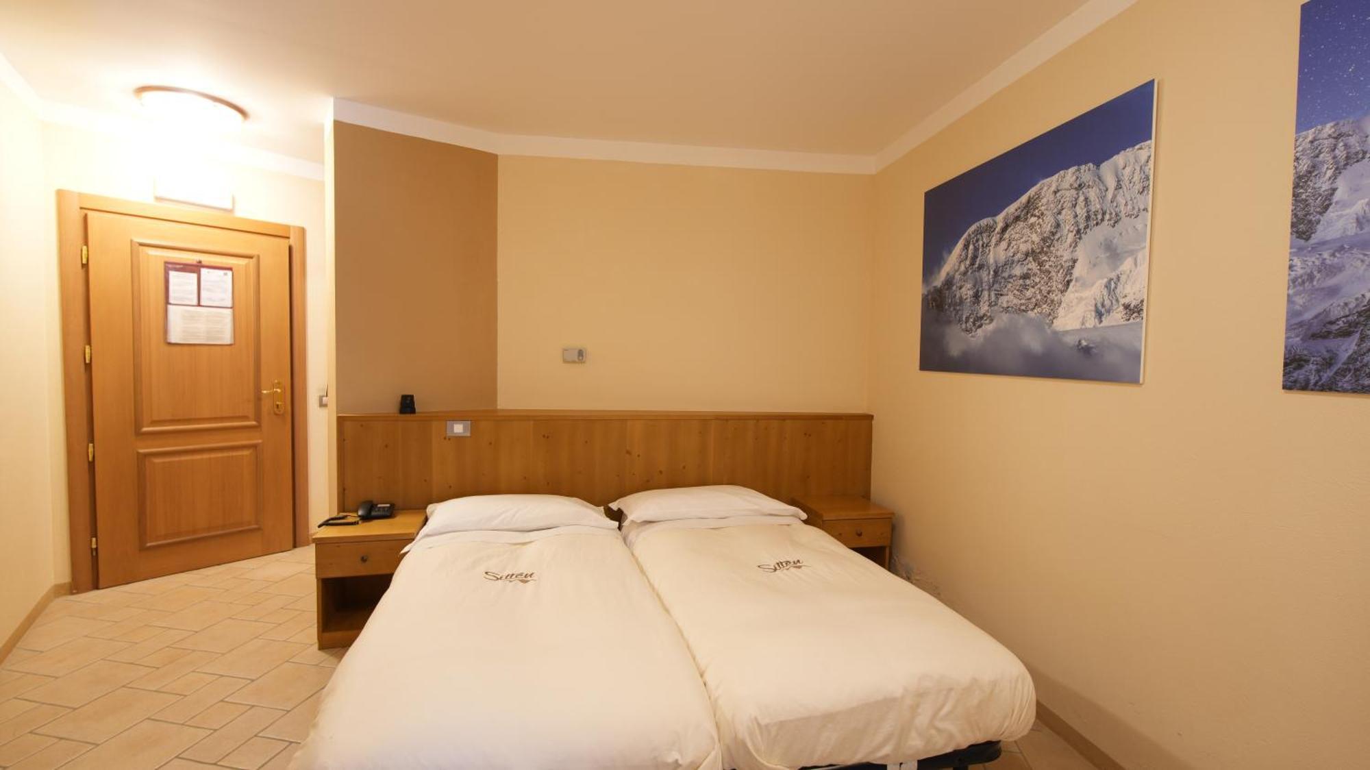 Albergo Ristoro Sitten - 2300 Mt Gressoney-La-Trinite Ngoại thất bức ảnh