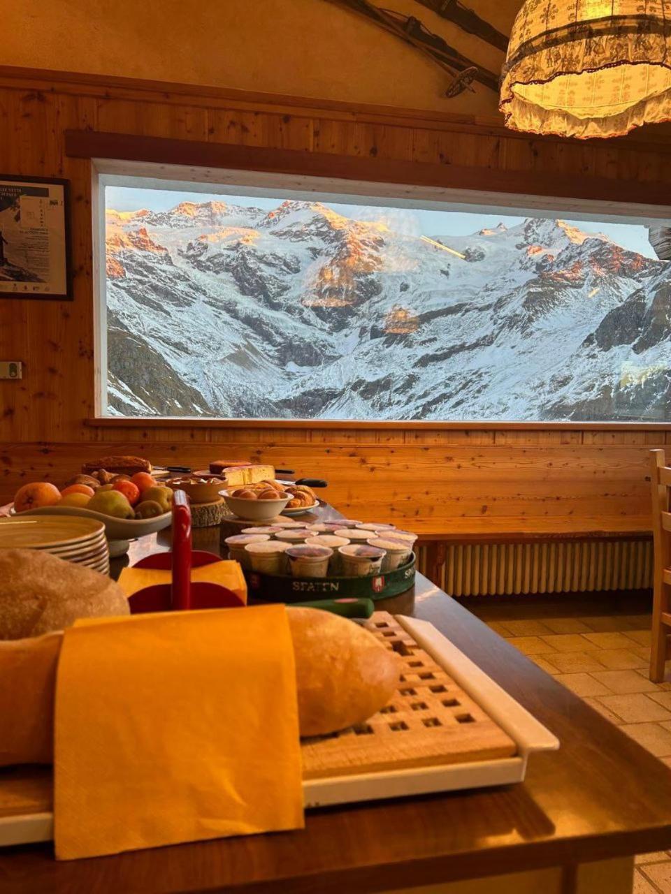 Albergo Ristoro Sitten - 2300 Mt Gressoney-La-Trinite Ngoại thất bức ảnh
