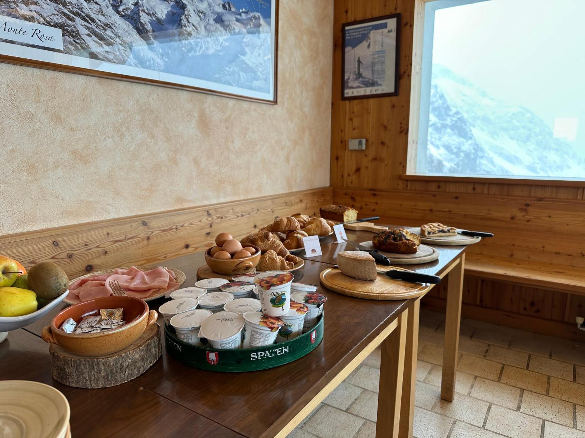Albergo Ristoro Sitten - 2300 Mt Gressoney-La-Trinite Ngoại thất bức ảnh